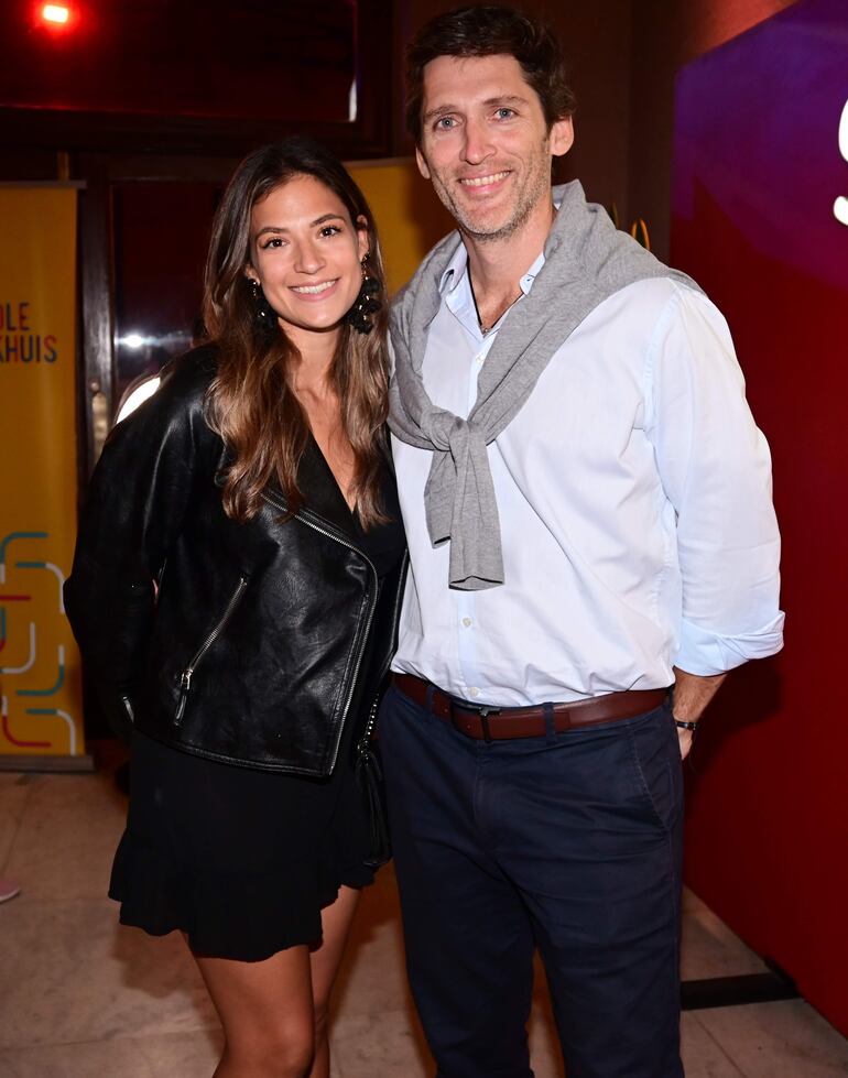 Talia Ayala y Nicanor Molinas.