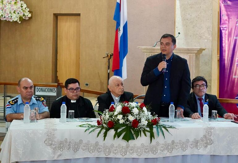 El intendente Diego Riveros (PLRA), dijo que se preparan para que los devotos se lleven una buena imagen de la ciudad.