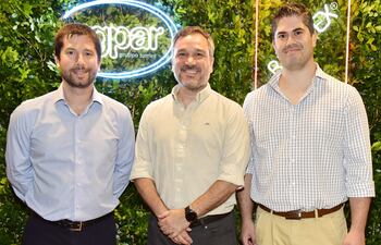 Eduardo Häntzschel, Bruno Turrini y Alejandro Policaro.