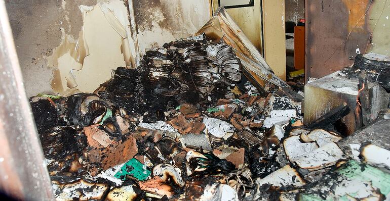 Las llamas arrasaron con el archivo del Fonavis, programa emblema del Ministerio de Urbanismo, criticado por permitir direccionamiento de contratos para edificar viviendas sociales.