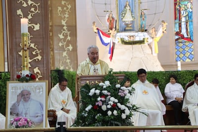 Despiden en oración al Papa Francisco y piden por la elección del nuevo Pontífice.