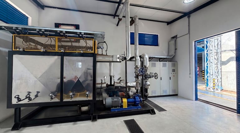 La nueva fábrica incorpora capacidad productiva y abre oportunidades para el desarrollo de la industria local de resinas.
