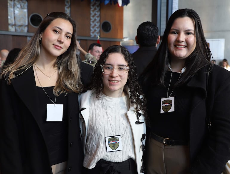 Maria Paz Filippini, Ana Cabrera y Jacqueline Denis