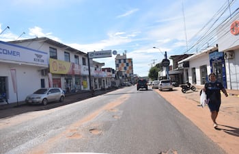 Ante quejas por el desorden vehicular, concejal solicita copia de ordenanza municipal.