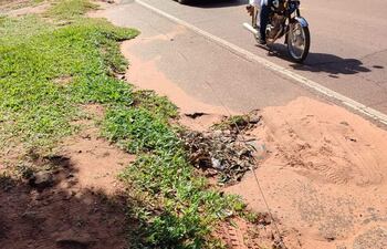 Un cable suelto dejó a tres heridos la en ruta PY01 en Carapeguá.