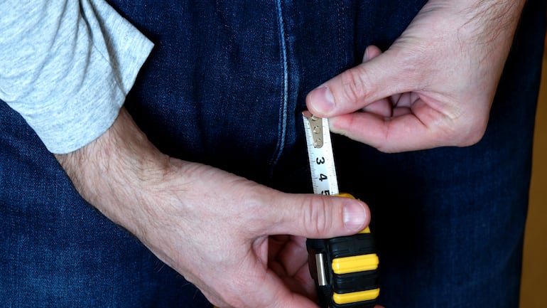 Tener un micropene es poco frecuente y no se define por “sensaciones”, sino por mediciones médicas.