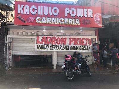 La carnicería del exconcejal Celso "Kelembú" Miranda fue clausurada por la Municipalidad esteña.