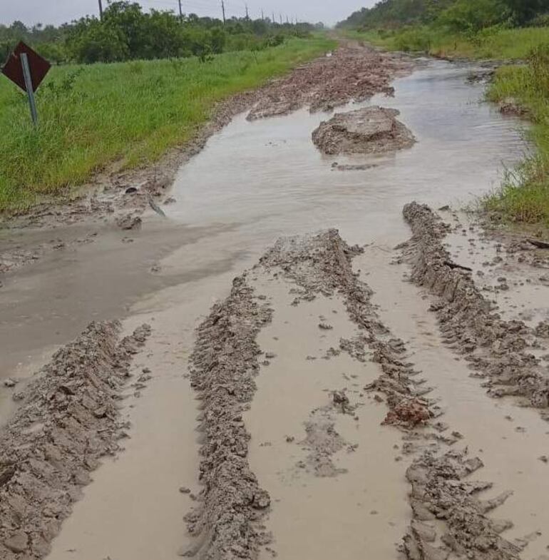 Estado del camino en la zona de Fuerte Olimpo