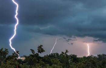 Imagen de lluvia y tormentas eléctricas.