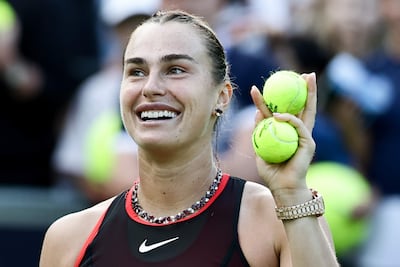 La bielorrusa Aryna Sabalenka (28 años) sonríe tras alcanzar en Berlín su triunfo 400 en el circuito WTA.