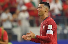 El portugués Cristiano Ronaldo reacciona tras la derrota de su equipo en el partido de octavos de final de la Copa Mundial de la FIFA 2026 entre Portugal y España, en Dallas, EE. UU..