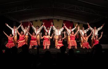 comunidad Afrodescendiente de Loma Campamento prometo ese año un espectáculo inigualable frente a la Capilla María Auxilia, en la ciudad de Fernando de la Mora.