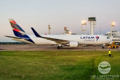 Un avión carguero “Latam cargo” en el Aeropuerto Internacional Silvio Pettirossi (AISP) de Luque. (Imagen de referencia)