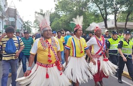 La comunidad Maka exige la recuperación de tierras donde "invaden" obras del Puente Héroes del Chaco.