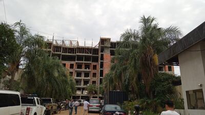 La caída fue desde el sexto piso del edificio.