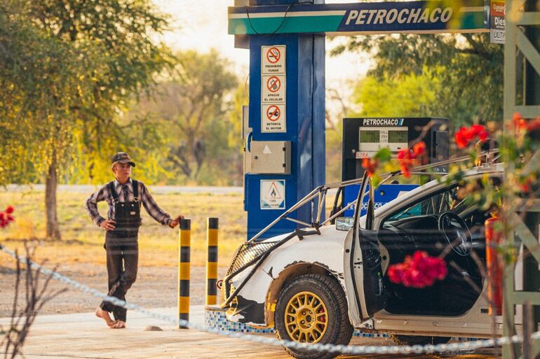 Postal del Chaco captada por la cámara de Nicolás Ermakoff, en la recorrida de los competidores.