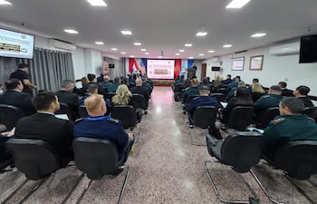 Durante una semana expertos civiles y militares participan de una actividad denominada Curso de Estrategia nacional para la Seguridad y Desarrollo (CENDSE) organizado por el Instituto de Altos Estudios Estratégicos y el Centro de Estudios de Defensa Hemisférica William J. Perry (Washington D.C.).