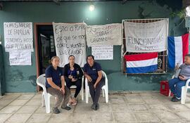 Funcionarias del Hogar de Ancianos Divina Misericordia en Ayolas.