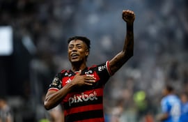 Bruno Henrique (34 años), estelar atacante del Flamengo, líder del campeonato brasileño.