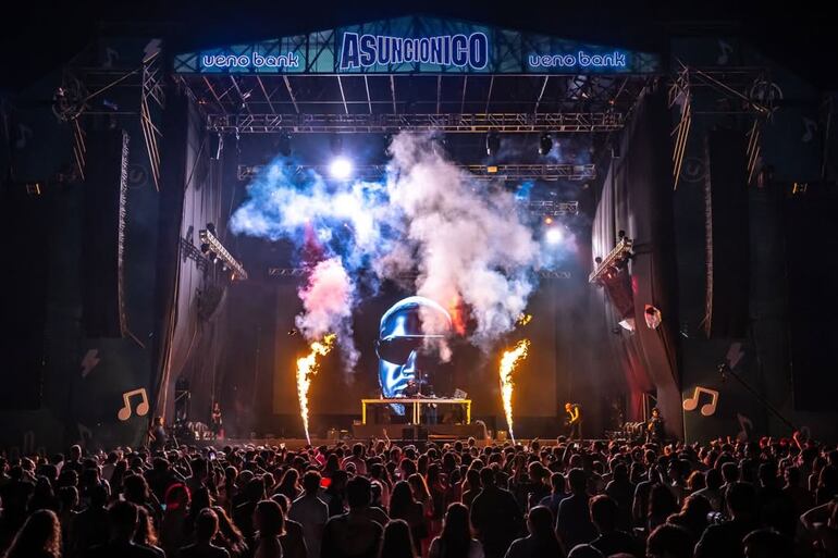 El DJ guatemalteco Gordo se encargó de cerrar el Día 2 del festival Asunciónico