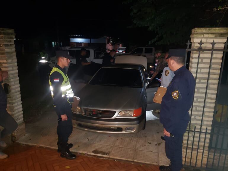 Presunto microtraficante atropelló a un agente de la Senad para huir de inspección de su rodado.