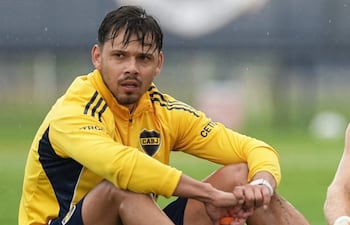 El delantero paraguayo Ángel Rodrigo Romero Villamayor (33 años), en la sesión de entrenamiento de su nuevo club, Boca Juniors de Argentina.