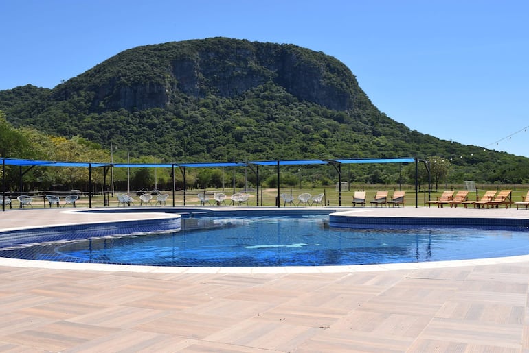 Las posadas turísticas ubicadas en las inmediaciones de la serranía ofrecen alojamiento a los visitantes.