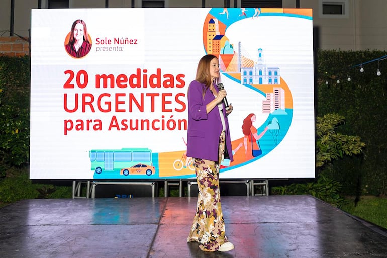 Soledad Núñez en la presentación de su plan para Asunción.