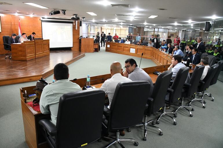 Fotos para Locales- Sesion de la JMA 20 de noviembre de 2025 Presupuesto 2026 al 2028
De LUIS LÓPEZ NERY HUERTA <luis.lopez@abc.com.py>
Destinatario ABC Foto <foto@abc.com.py>
Fecha 20-11-2025 13:4620-11-2025