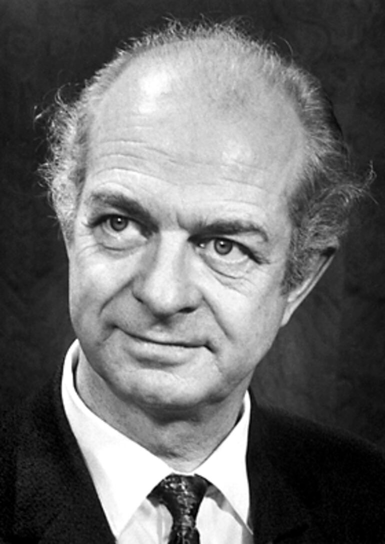 Linus Pauling.
