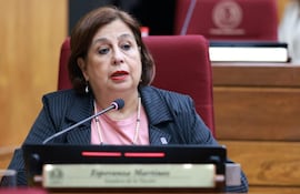 Esperanza Martínez (FG), senadora.