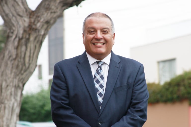 Economista peruano Milton Von Hesse La Serna