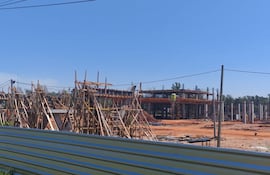 Derrumbe de la sede de la Universidad Politécnica Taiwán-Paraguay.