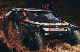 Sébastien Loeb, vencedor de la segunda etapa del Rally Raid de Portugal.