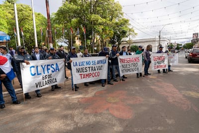 Empleados de Clyfsa se movilizan en Villarrica y piden respaldo ante conflicto con la ANDE