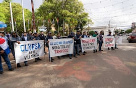 Empleados de Clyfsa se movilizan en Villarrica y piden respaldo ante conflicto con la ANDE