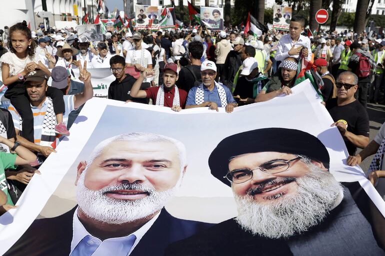 Los líderes de Hamás, Ismail Haniyeh; y de Hezbolá, Hassan Nasrallah. El primer murió en un ataque en Teherán atribuido por Irán a Israel. El segundo murió durante un bombardeo israelí en Beirut.