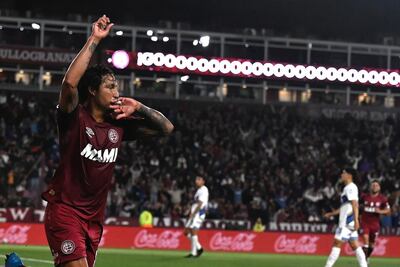 José María Canale, central paraguayo que retornó en julio a Lanús, se ganó el puesto y aportó cuatro goles en el semestre.