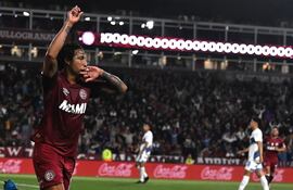 José María Canale, central paraguayo que retornó en julio a Lanús, se ganó el puesto y aportó cuatro goles en el semestre.