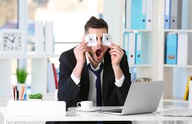 La falta de sueño afecta nuestra productividad, según expertos.