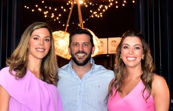 Gabriela Solís, Miguel Ángel Solís y Marcela Solís, directivos de Módiga.