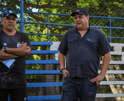 Héctor Merlgarejo, presidente de Sportivo Ameliano junto al entrenador Pedro Sarabia.