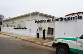 Fachada del pabellón de contingencia del Hospital Distrital de Villa Elisa