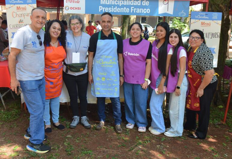Uno de los 60 stands habilitados en la Comilona de Teletón.