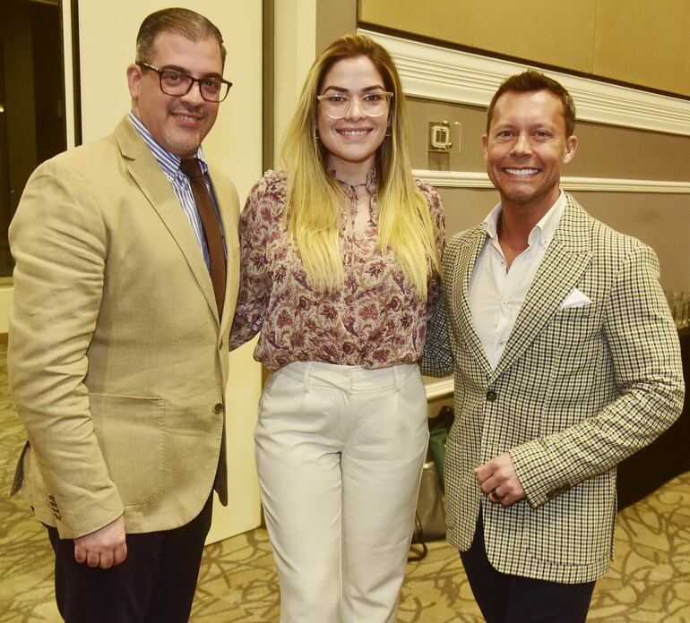 Cristian Leite, Ana Ortellado y Raúl Fanego.