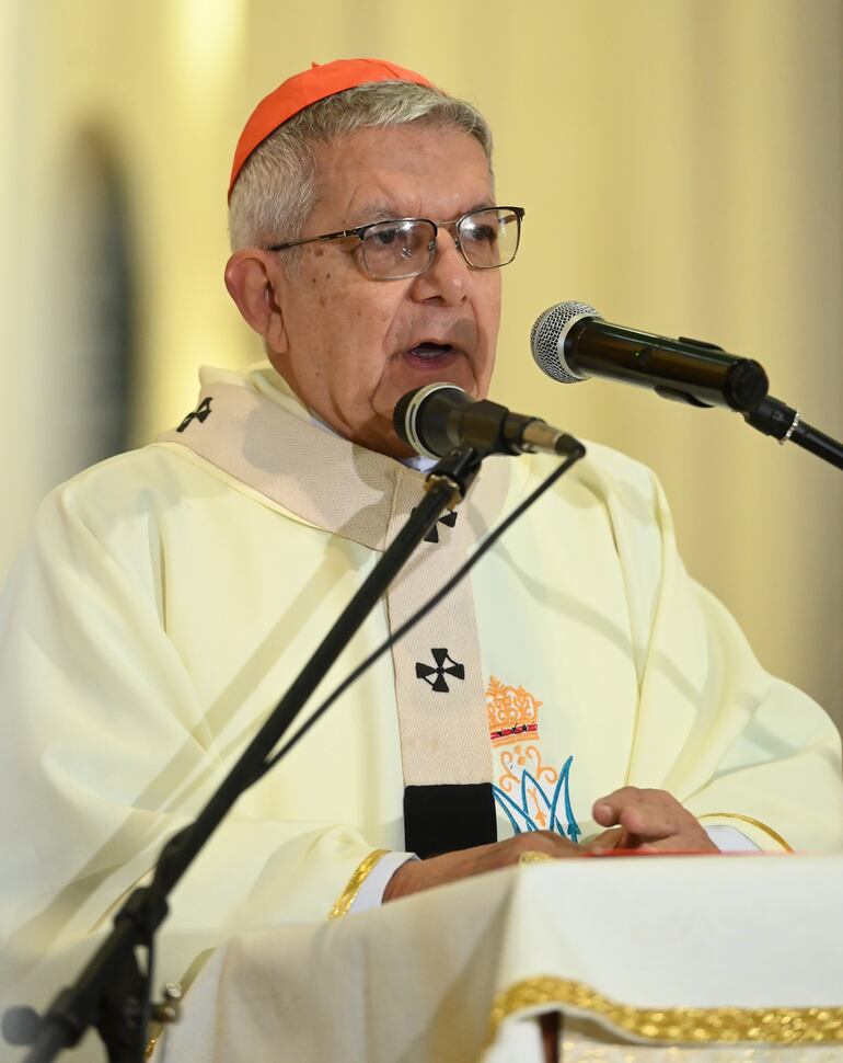 Monseñor Adalberto Martínez, cardenal y arzobispo de Asunción.