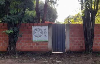 Fachada del lugar donde fue encontrado el cuerpo sin vida del septuagenario.