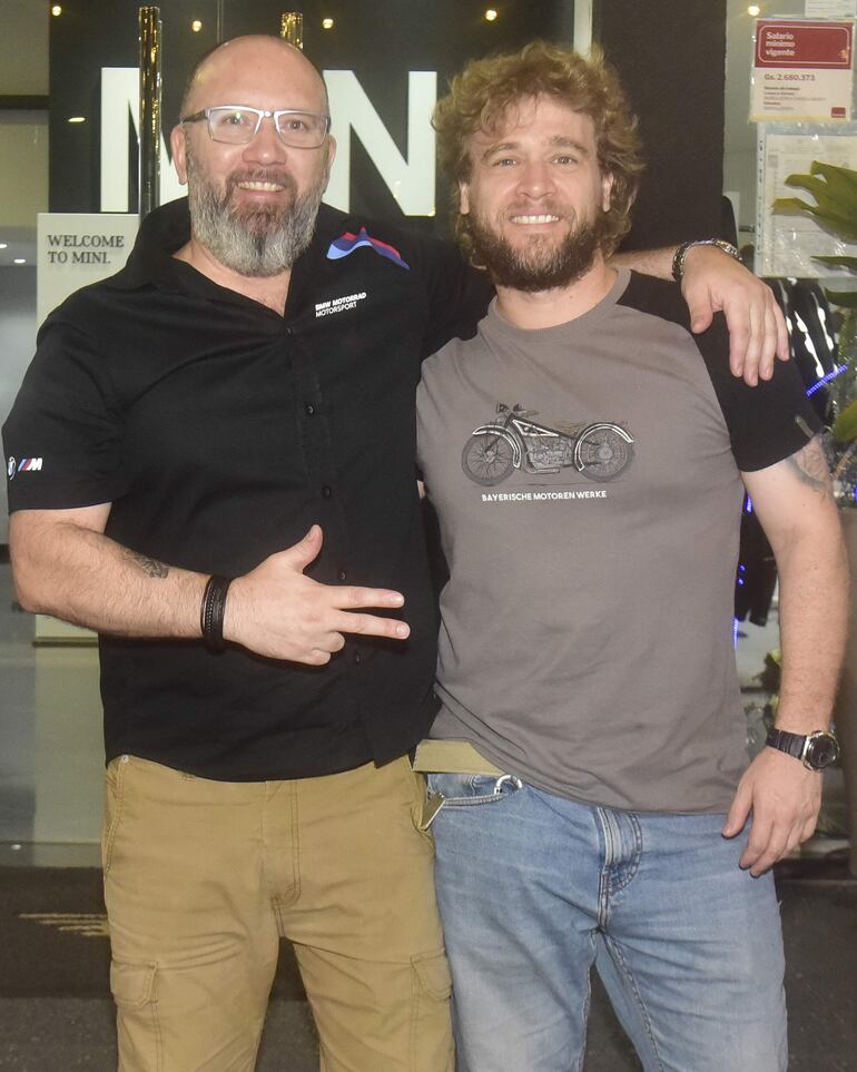 El Ing. Marcelo Martínez y José Lavia.