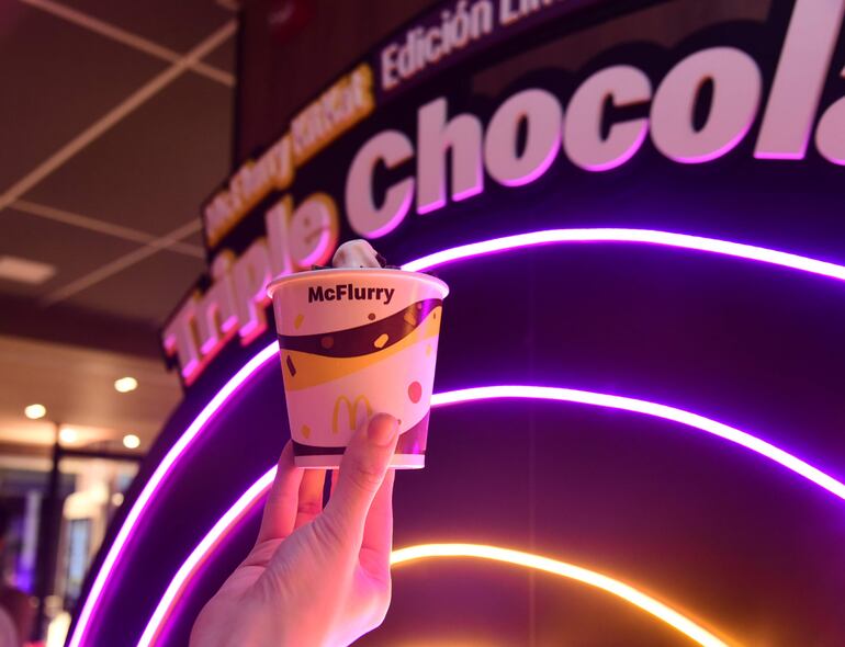 El nuevo McFlurry KitKat Triple Chocolate ya está disponible en los locales de McDonald's.