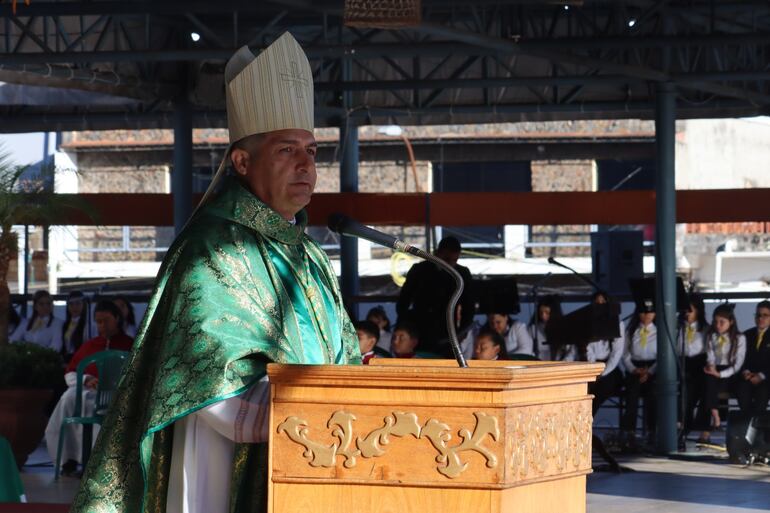 Monseñor Gabriel Escobar, obispo del Chaco.